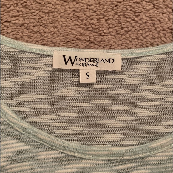 🌫 3/4 Sleeve Top Size S 🌫 - Picture 8 of 9